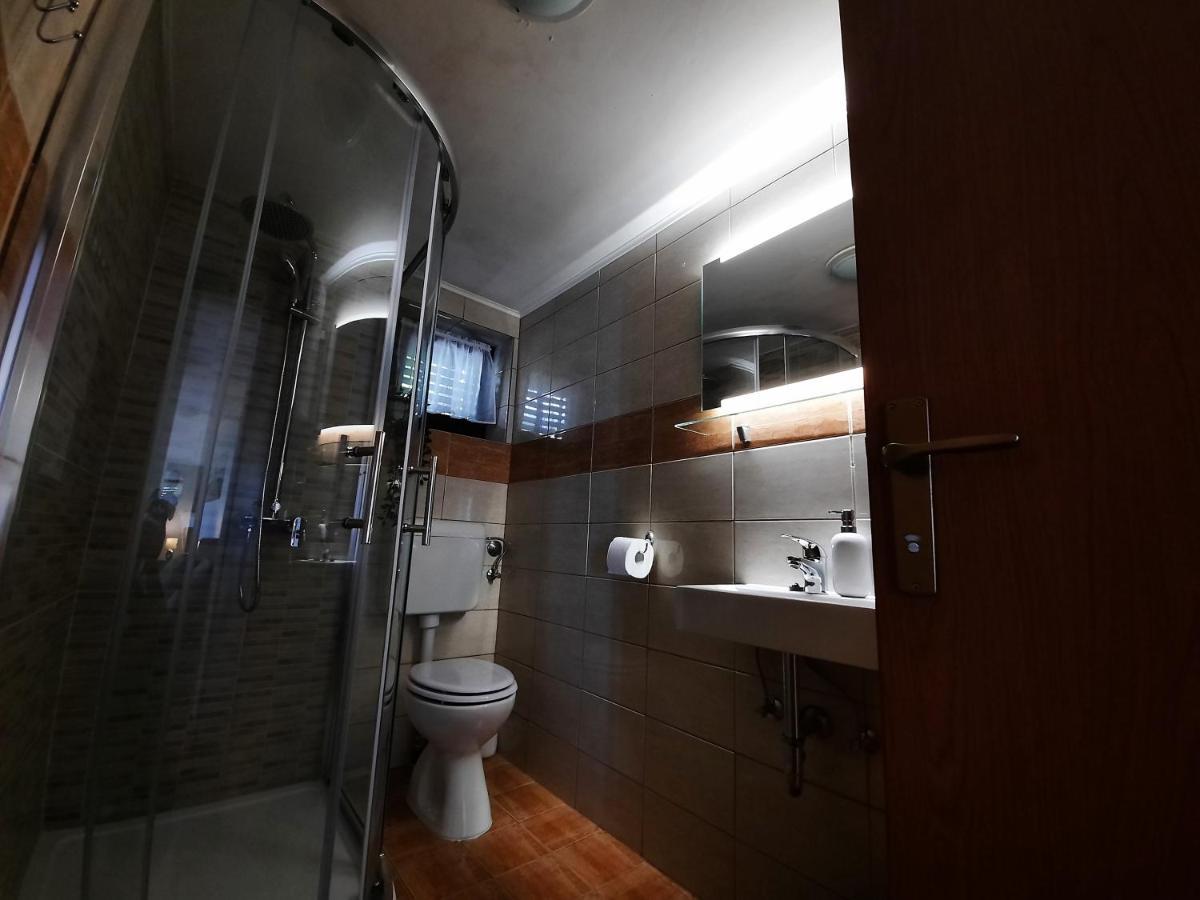 Appartement Feral à Sveti Juraj Extérieur photo